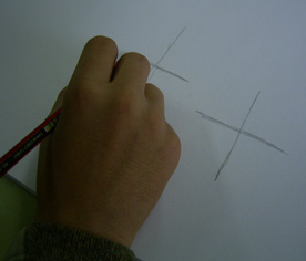 Pasando medidas al papel.