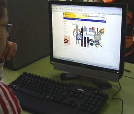 Alumno observando el menú general