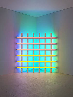 Obra realizada con luces de Dan flavin.